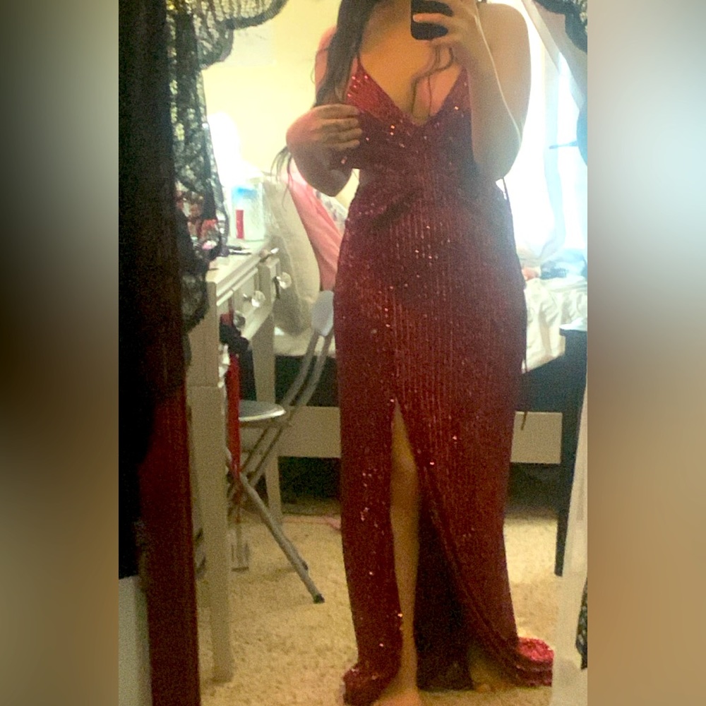 Dark red/maroon sequin prom dress